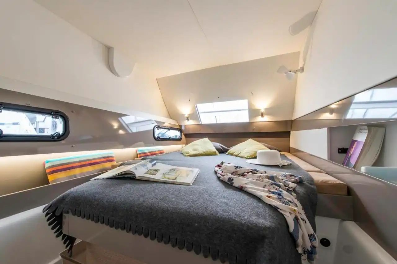 Comfortable double cabin